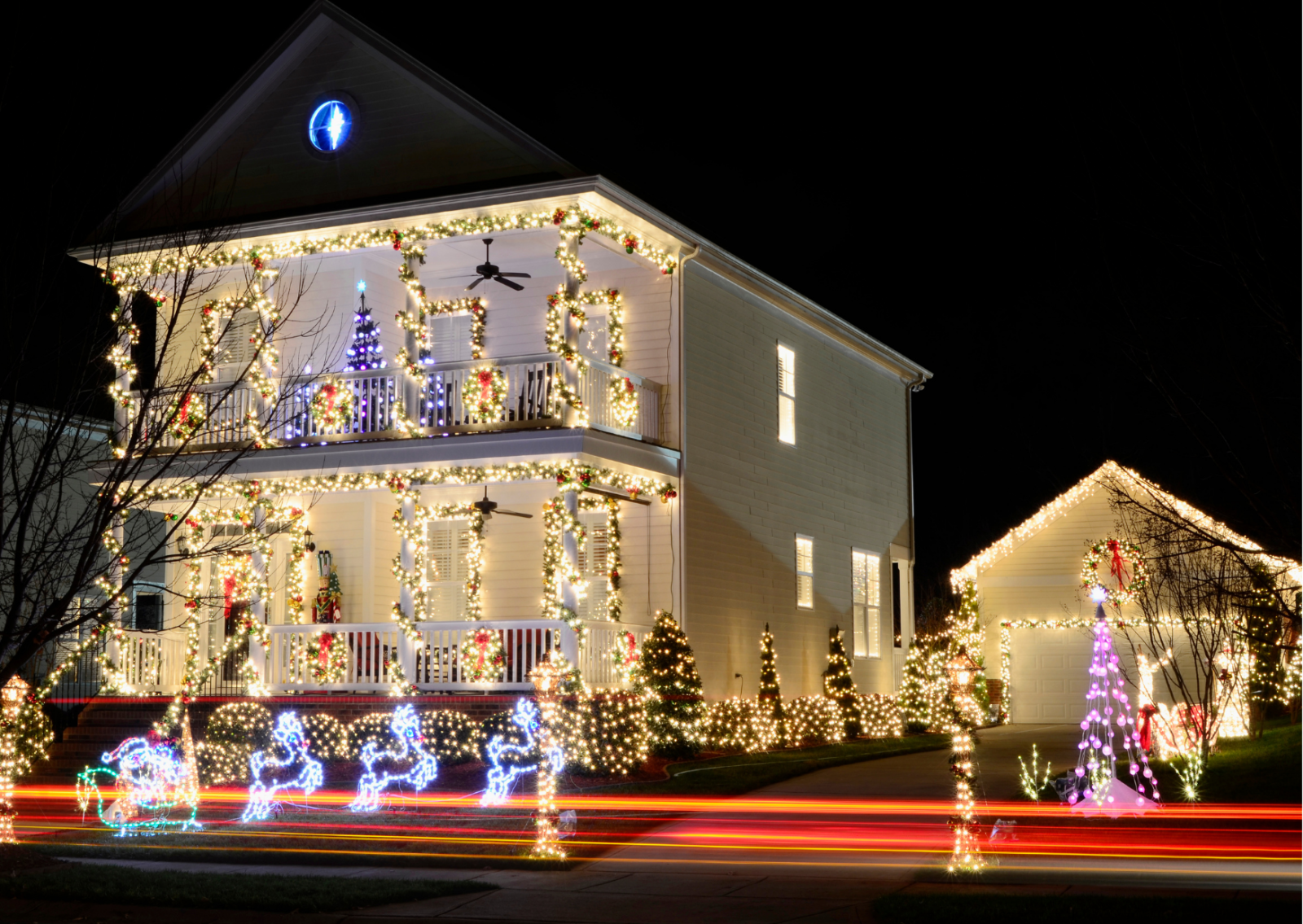 Commercial & Residential Christmas Lighting
