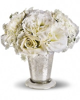 Teleflora's Angel Centerpiece