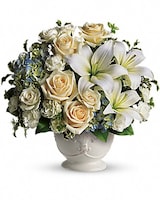 Beautiful Dreams by Teleflora