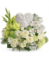 Teleflora's Hearts In Heaven Bouquet