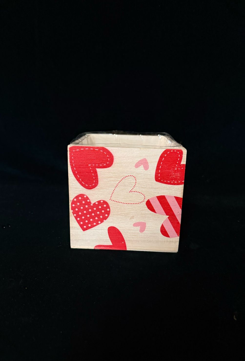 Square Valentine’s Day box 