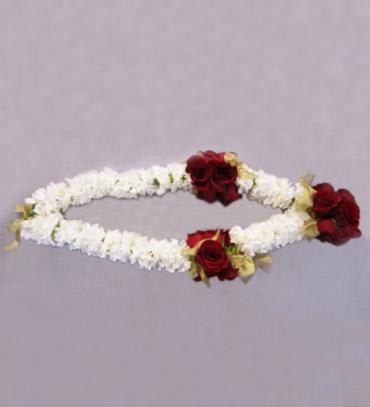 Carnation & Rose Lei