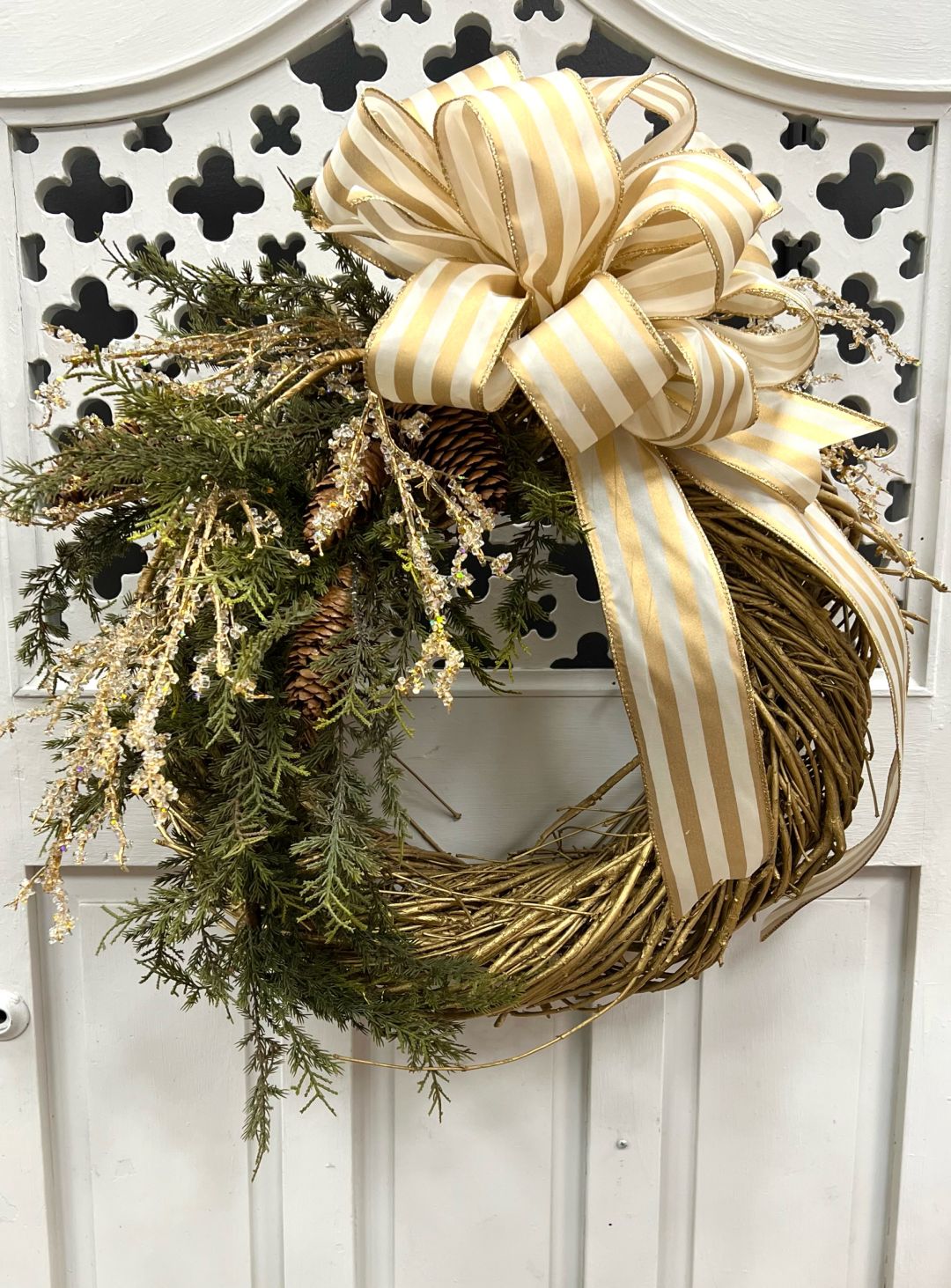 Gold Grapevine 