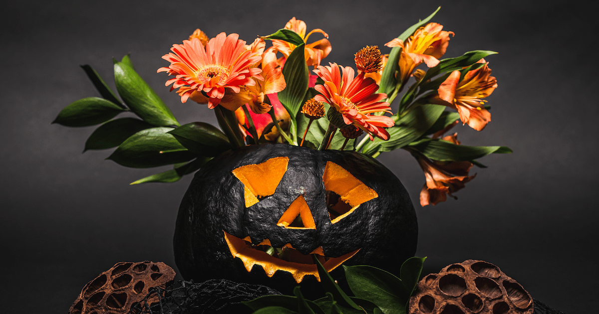 How to select spooky flowers for Halloween?
