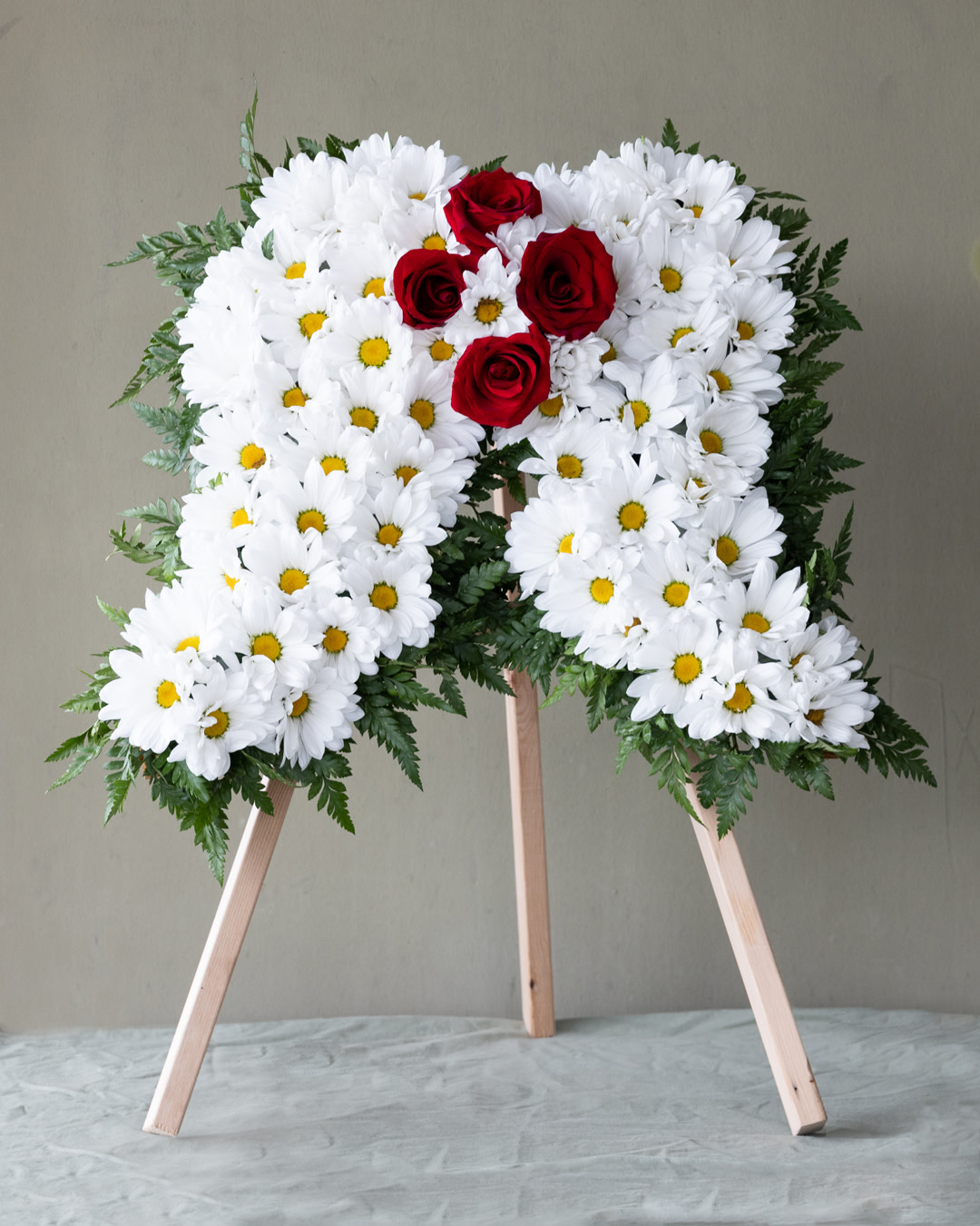 Angel Wings on Mini Easel Stand