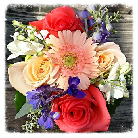 Jacques Flower Shop - Manchester Colorful Summer Nosegay