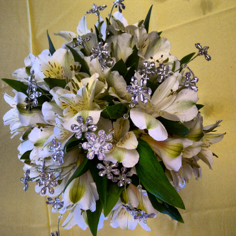 Jacques Flower Shop - Manchester JQP White Bling Nosegay