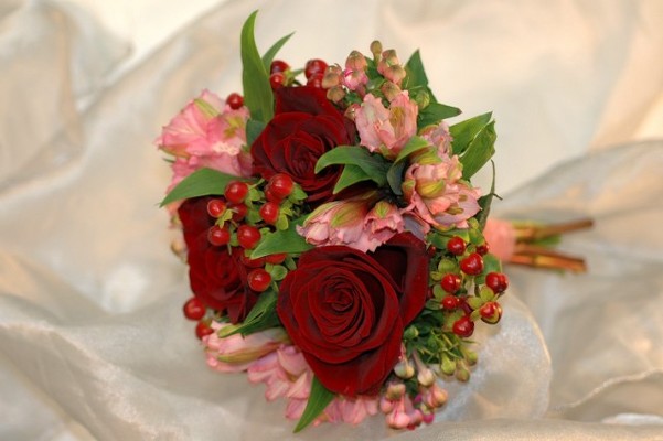 Jacques Flower Shop - Manchester JQW Alstromeria & Roses (1)