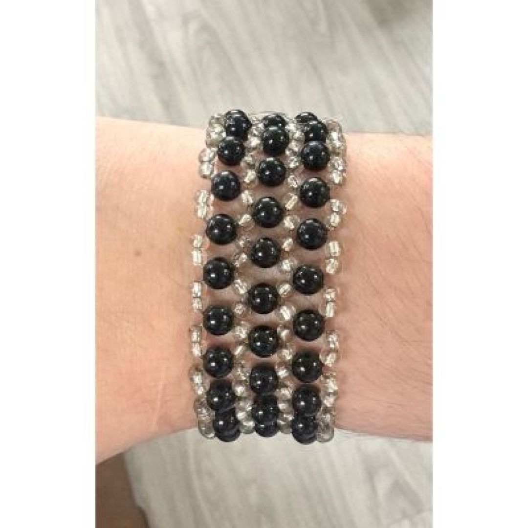 P - Black and Clear Pearl