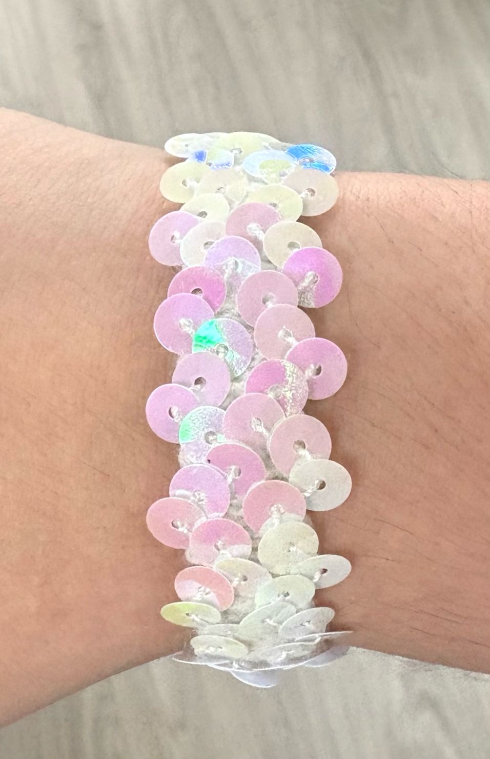 Q - White Sequins 