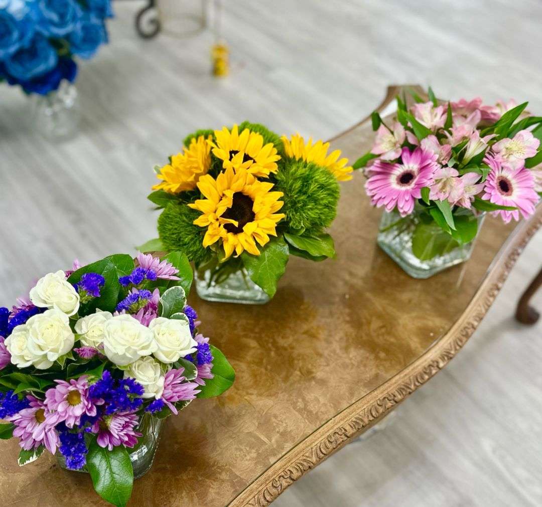 Henderson Flower Delivery DiBella Flowers