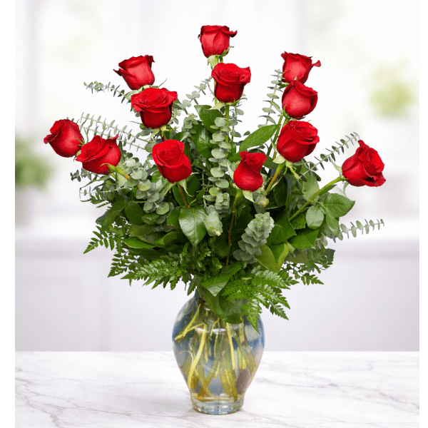dozen-roses-arranged-las-vegas-flower-delivery.png
