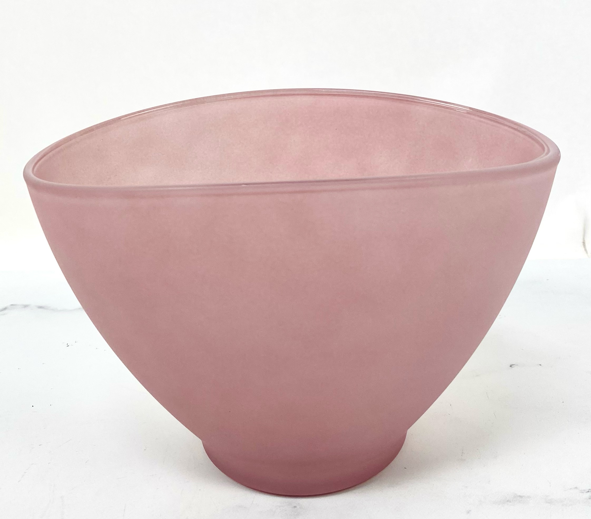Avery Oval Bowl - Pink Matte