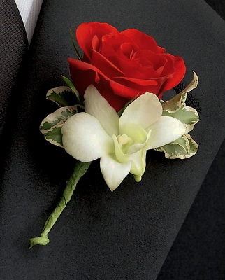 Love Everlasting Boutonniere