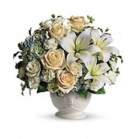 Beautiful Dreams by Teleflora