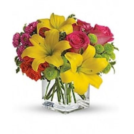 My Lady's Florist Westland - Send this summery bouquet and you'll make a splendid splash! Perfect for birthdays, thank yous, barbecues and beyond. This warm-weather charmer will be welcome everywhere!
