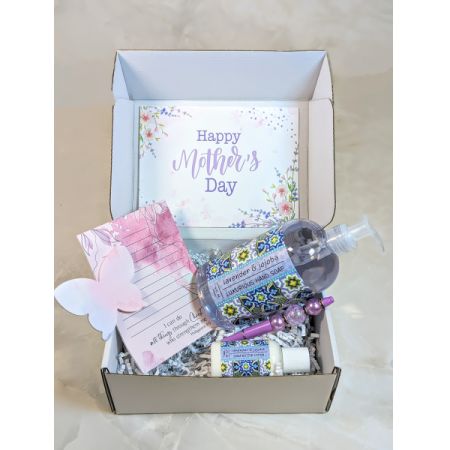 Joyce Merck Florist Gainesville - All the things that moms love!

14 oz. Lavender and jojoba hand soap
2 oz. lavender and jojoba hand lotion
inspirational quote note pad (assorted)
handmade jeweled pen (assorted colors)
butterfly post it-note pad (assorted colors)
"Happy Mothers Day" card, box, and fill

