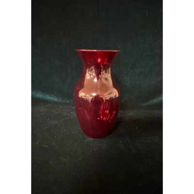 The Flower Box Kingsville - Ruby red vase 