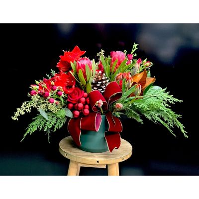Fortin Gage Nashua - Abundance of gratitude and love is pouring out of this limited arrangement! Perfect for corporate clients or the gift that will WOW. 