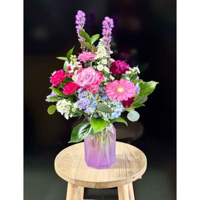 Fortin Gage Nashua - Your purchase helps our community Live United. 

United Way of greater Nashua is our May nonprofit of the month. We are on a mission to build connection, spread kindness, and support our community. Join us to brighten your home – and our world – through the purchase of this arrangement.