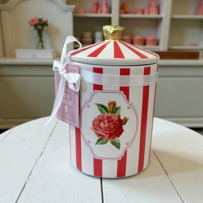 Tom's Florist Smyrna - Indulge your senses in pure sophistication. The Rose Ganache Candle blends the delicate essence of freshly bloomed roses with the decadent warmth of rich chocolate ganache.
this candle creates a soft, lingering aroma that transforms any space into a sanctuary of sweetness and serenity.

Perfect for special occasions or as a thoughtful gift.