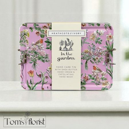 Tom's Florist Smyrna - Treat your hands to a touch of nature with our garden-themed assorted hand care tin. Beautifully packaged in a reusable floral tin, this curated set includes nourishing hand care essentials inspired by the freshness and calm of the garden.
Perfect for gifting or everyday self-care, it's a lovely way to keep your hands feeling soft, refreshed, and cared for—wherever you are.