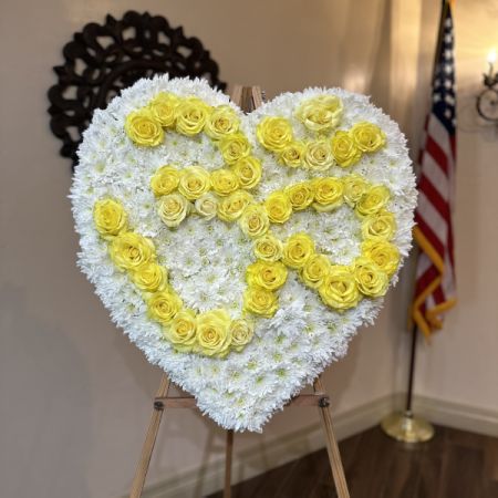 Conroy's Flowers El Cajon El Cajon - Our Om Funeral Wreath is a deeply symbolic tribute, crafted with reverence to honor the spiritual journey of your loved one. Featuring fresh, premium blooms arranged meticulously around the sacred Om symbol, this wreath embodies peace, serenity, and the eternal connection between life and the divine. Perfect for Desi and Hindu funeral services, this elegant wreath serves as a beautiful expression of respect and love. 


Please note that this item requires a 48-hour notice to ensure its creation with the utmost care and attention.
