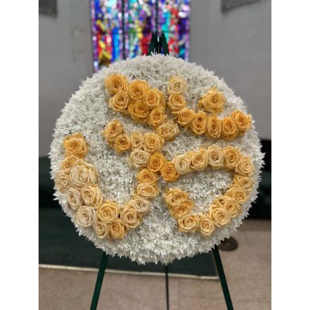 Conroy's Flowers El Cajon El Cajon - Our Om Funeral Wreath is a deeply symbolic tribute, crafted with reverence to honor the spiritual journey of your loved one. Featuring fresh, premium blooms arranged meticulously around the sacred Om symbol, this wreath embodies peace, serenity, and the eternal connection between life and the divine. Perfect for Desi and Hindu funeral services, this elegant wreath serves as a beautiful expression of respect and love. 


Please note that this item requires a 48-hour notice to ensure its creation with the utmost care and attention.