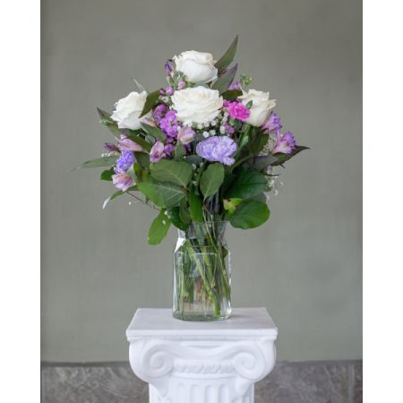 Conroy's Flowers El Cajon El Cajon - Lovely memories are made with thoughtful gifts for the ones we care about. Our charming lavender flower bouquet is loosely gathered with a medley of lavender & white blooms. Hand-designed inside a clear cylinder vase with cascading greenery all around, it’s a wonderful way to express the sentiments you have inside your heart.