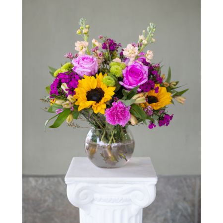 Conroy's Flowers El Cajon El Cajon - "La Fiorita" bouquet captures the vibrant essence of Umbria's Castelluccio plateaus. Bursting with hues reminiscent of the region's flower fields, this arrangement features a kaleidoscope of colorful blooms, symbolizing the beauty and charm of "La Fiorita" phenomenon.