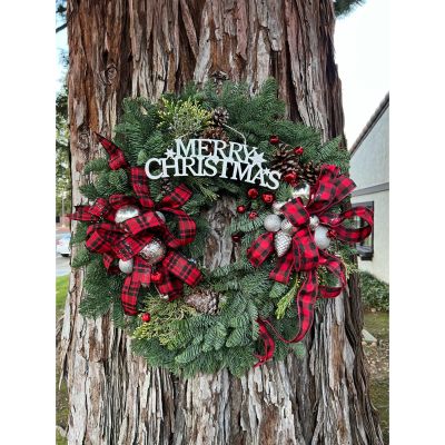 Morningside Florist Rancho Cordova - Here’s another example of our amazing wreaths. Order soon they’re going quick.

Requires 48hr notice.