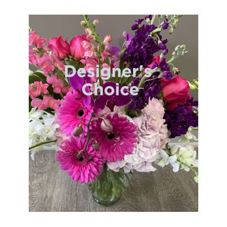 Blooms of Wayne Wayne - Image displayed for illustration onlu=y. Actual product may vary  based on seasonal availability of flowers.