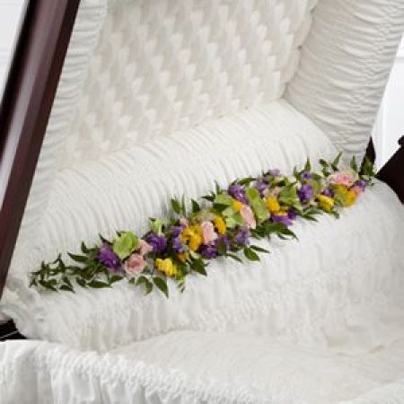 Log Cabin Florist Bakersfield - To Enhance The Back Of The Casket, Can Be In The Colors And Flowers Of Your Choosing.
