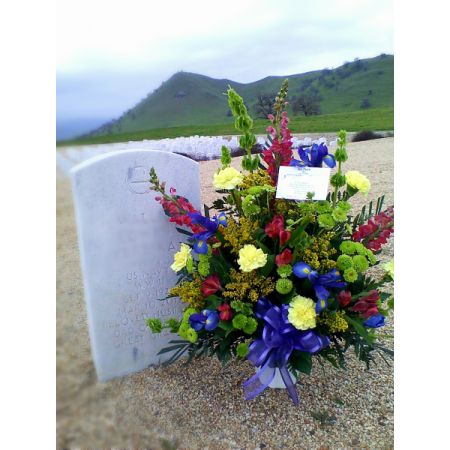 Log Cabin Florist Bakersfield - Remember your loved ones on holidays, anniversary's, or on a standing order basis. We have hand-tied cemetery bouquets, ready to place in headstone cups starting at 45.95 and custom cemetery bouquets and arrangements starting at 65.95.
Let Log Cabin Florist deliver flowers to your loved ones when you are far away and can not place flowers personally.
We deliver to all major cemeteries in the Bakersfield area including Bakersfield National Cemetery. Delivery fee's and minimum orders will vary depending on location. Give us a call today and we will customize your order to your specific needs. **Flowers may vary depending upon availability**