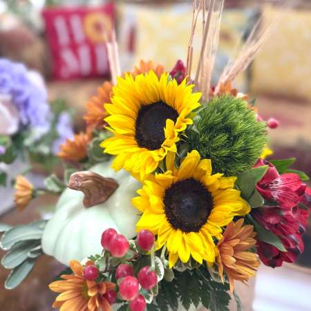 booquets-and-blooms-halloween-flowers-that-slay-not-literally