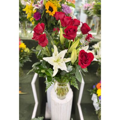 DiBella Flowers & Gifts Las Vegas - Dozen Red Roses & White Lillies In The Cooler