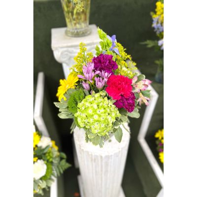 DiBella Flowers & Gifts Las Vegas - Cutest Cube Arrangement In the Cooler