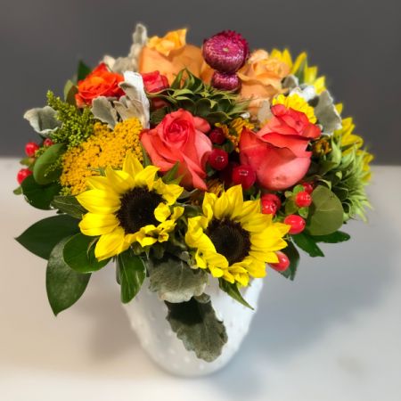 Bouquets Denver - Ideal for a coffee table or sideboard, this compact bouquet exudes seasonal charm with ever-changing bright hues. Embrace the surprise of varying colors, dependent on our growers' offerings, ensuring a unique and delightful arrangement. Enjoy the convenience of same-day delivery, bringing this burst of freshness to your space promptly. Elevate your decor with the vibrant and lively tones that capture the essence of the season. Make a statement with this thoughtfully curated bouquet that effortlessly enhances any room. Delight in the beauty of nature's diversity, encapsulated in this charming and versatile floral display.






